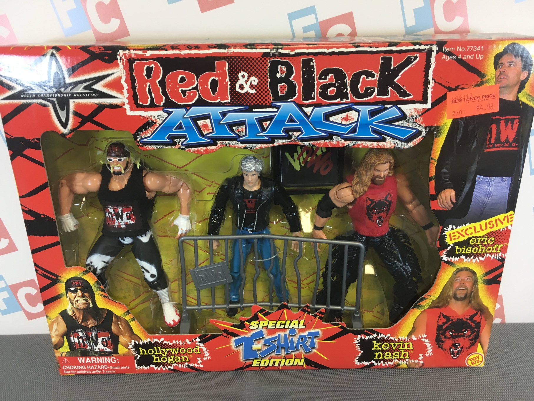 Red & Black Attack with Kevin Nash, Eric Bischoff, and Hollywood Hulk Hogan (Variant Eric Bischoff)